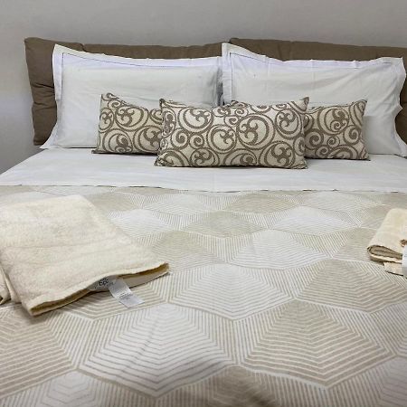 “Ad Un Passo Dal Mare” Apartment เรอัลมอนเต ภายนอก รูปภาพ
