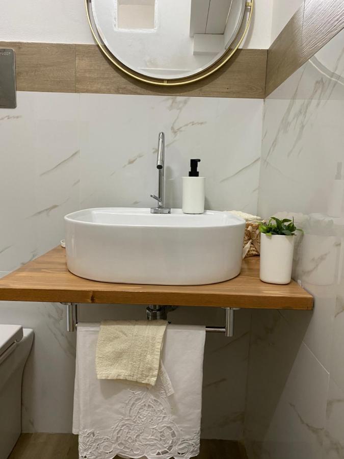 “Ad Un Passo Dal Mare” Apartment เรอัลมอนเต ภายนอก รูปภาพ