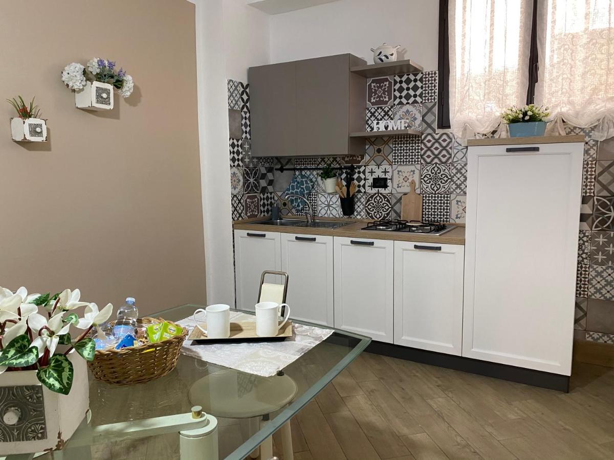 “Ad Un Passo Dal Mare” Apartment เรอัลมอนเต ภายนอก รูปภาพ