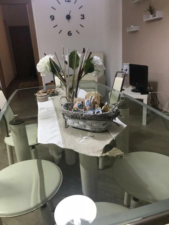 “Ad Un Passo Dal Mare” Apartment เรอัลมอนเต ภายนอก รูปภาพ