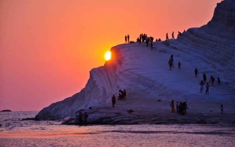 “Ad Un Passo Dal Mare” Apartment เรอัลมอนเต ภายนอก รูปภาพ